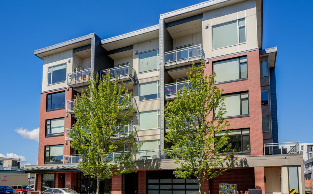 #401-9818 Third St